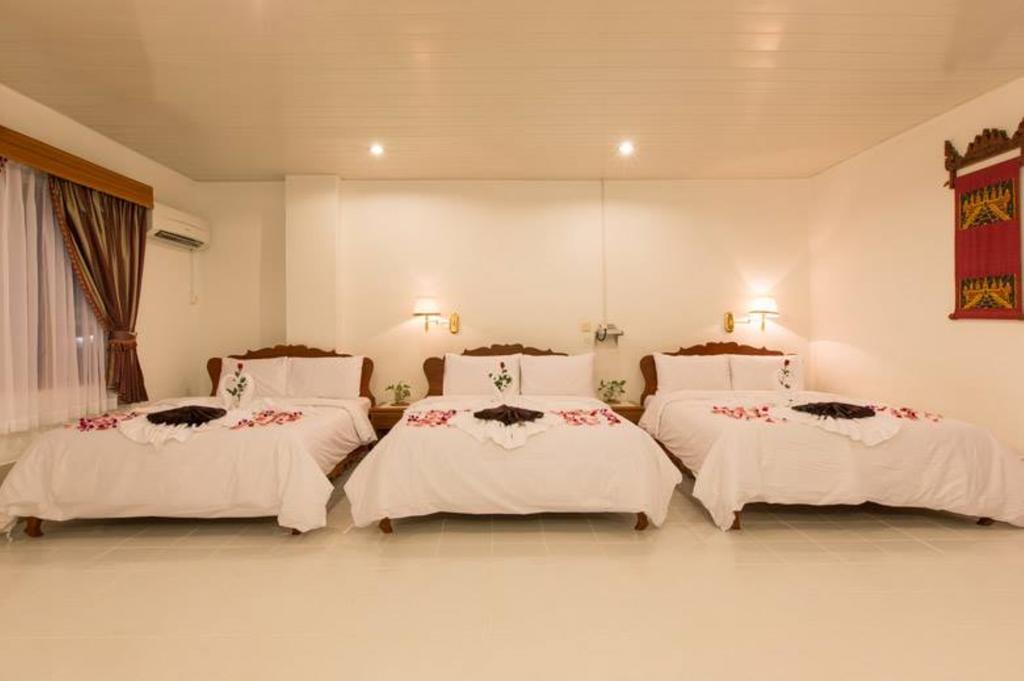 Asia Hotel Пном Пен Екстериор снимка