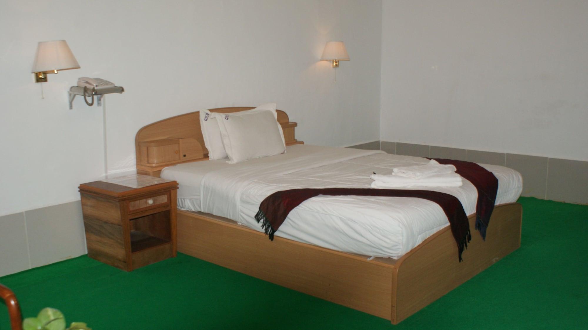Asia Hotel Пном Пен Екстериор снимка