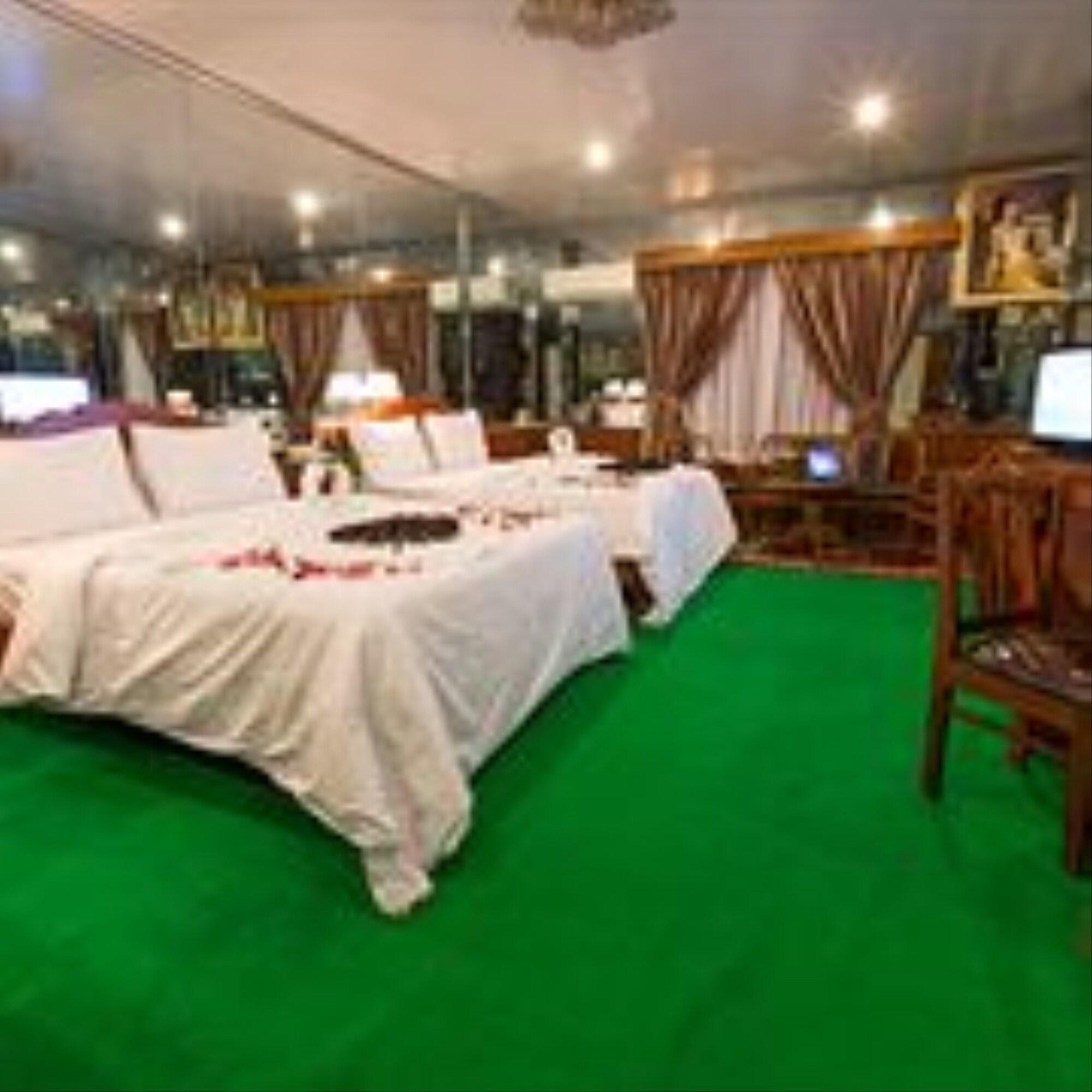 Asia Hotel Пном Пен Екстериор снимка