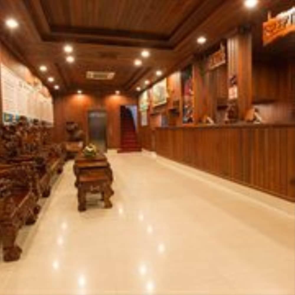 Asia Hotel Пном Пен Екстериор снимка